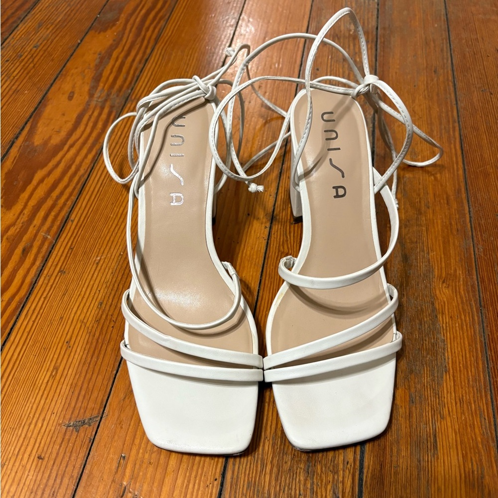 Unisa White Strappy Women's Sandals